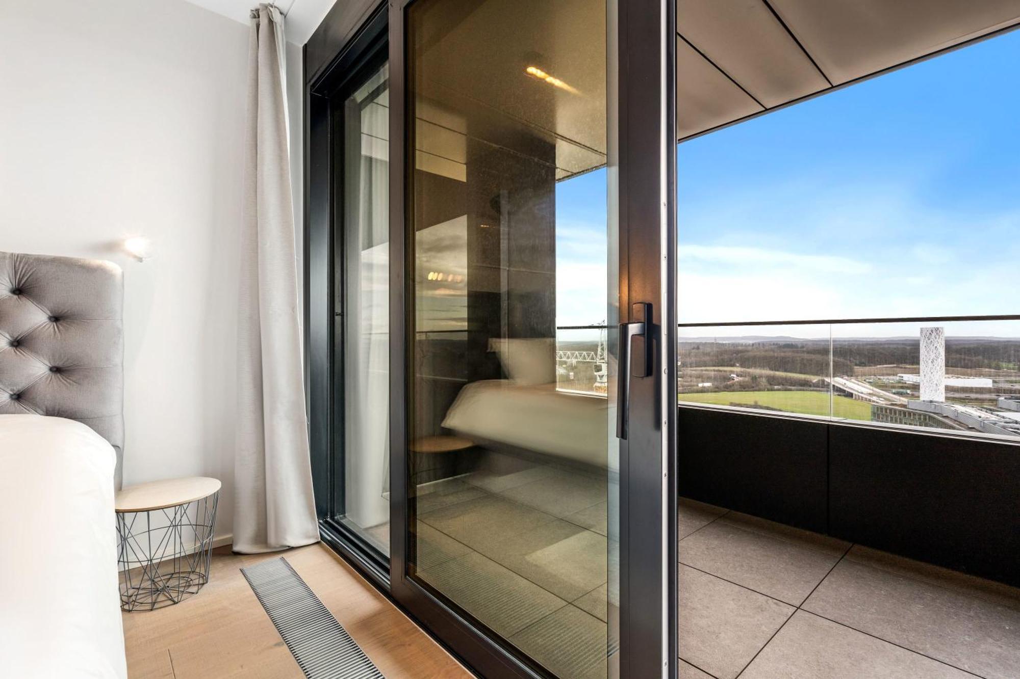 Apartment Gasperich With Pool Gym & View *